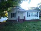 $900 / 3br - 1600ft² - Remodeled ranch home- close to everything
