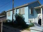 $950 / 2br - 2bdrm 1 bath, 1 car garage,fenced yard (Galveston) 2br bedroom