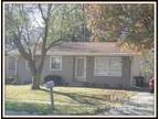 $925 / 3br - ** Ranch style house, garbage included in the rent ** (56th &