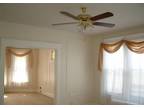 $1200 / 3br - ►► EXCELLENT Condition, Walk to AMC, ACP