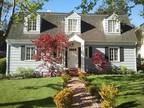 $5700 / 3br - Rarely Available 3/2 Baywood Home, Gorgeous Backyard