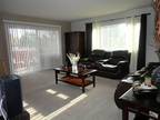 $1805 / 1br - 900ft² - Spacious 1 bedroom apartment on first floor in Mountain