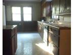 $850 / 3br - 2225ft² - LARGE with Living & Den(2 fireplaces) (Brentwood(SE