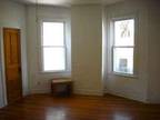 $975 / 3br - ****PRODIGIOUS 3BR MINUTES FROM UC CAMPUS!!!*** (Clifton) 3br