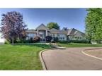 $2695 / 5br - 4928ft² - Gorgeous 5 Bed 4 Bath Estate with Living & Family Room