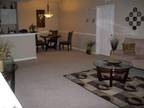 $220 / 1br - Weekly-Masterbed/bath in CondoShare for Professionals-Incls All