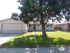 $800 / 3br - ft² - BEAUTIFUL HOME LOCATED IN TULARE - 317 VETTER (TULARE) (map)