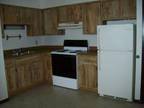 $565 / 2br - 2 Bedroom Upper in Secure, Quiet Building (Milwaukee) (map) 2br