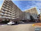 1055 River Rd #1004 Edgewater, NJ 07020