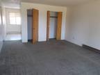 $550 / 2br - **614 Blaine St #6**