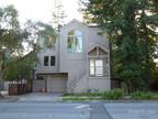 $3995 / 2br - 1400ft² - Contemporary Old Palo Alto House ~ J.Wavro