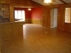 $1500 / 3br - 2324ft² - Great Larger Home Just Across From Elementary (6604