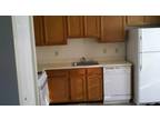 $1195 / 3br - 1300ft² - Fabulous newly renovated 2.5 bath end unit with pvt.