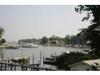 $875 / 1br - CHECK IT OUT!!! One Bedroom Waterfront guest cottage...