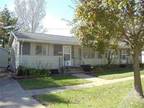 $650 / 2br - Duplex - Nice Location W/Garage * Snow & Lawn Care Included ( 13th