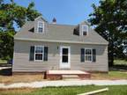 $1395 / 5br - 1890ft² - NICE-5BR/2BA HOUSE- RENOVATED-SHOWS LIKE NEW !