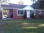 $595 / 2br - 918ft² - 2336 2nd Ave (2336 2nd Ave NW, Hickory NC 28601) 2br