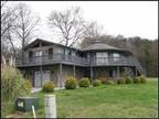 $1200 / 3br - 2400ft² - GORGEOUS LAKE HOME LOCATED IN PRESIGIOUS COMMUNITY
