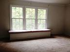 $1500 / 3br - 1800ft² - Lovely Lake Louise TH off Crofton Pkwy. 3 lvl end unit.