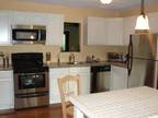 $750 / 2br - 1210ft² - AVAILABLE IMMEDIATELY! Renovated lakefront house on half