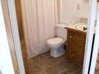 $625 / 1br - 1 Bedroom 1 Bath All utilities included (Washington Street near