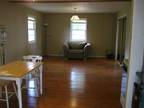 $450 / 1br - 900ft² - spacious studio near downtown and colleges (Springfield)
