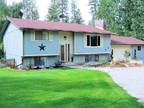 Beautifully Remodeled Acreage Near The Lake !!!