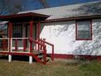 $450 / 1br - SMALL HOUSE -- QUIET --- (LAWTON OK) 1br bedroom