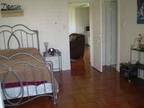 $825 / 2br - 2 full bath house West End (Bay Harbor) 2br bedroom