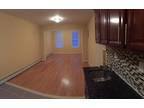 Multifamily house for sale on Briggs Ave 10bd 4... - 10br