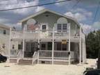$750 / 3br - Home, deck, view of the bay, walk to the ocean September weeks