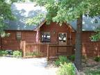 $700 / 1br - 835ft² - Memorial Day weekend/week, 1-bedroom DELUXE VILLA CABIN!!