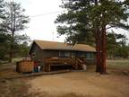 $185 / 2br - 1000ft² - BEAUTIFUL MOUNTAIN HOME BORDERING RMNP - HOT TUB !