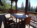 $195 / 4br - 2800ft² - Mountainside chalet, hot tub, sleeps 12, pet ok