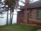 $850 / 3br - 1250ft² - waterfront cottage for rent ( Islands) 3br bedroom