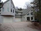 $300 / 4br - 3000ft² - Luxury Home, Door County