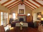 $125 / 2br - 1200ft² - Golf Course Cottage, hot tub, sleeps 6-7,pet friendly