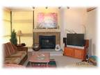 3BR/3BA Townhome with Incredible Deck-Ski Tip 8708 3BR bedroom