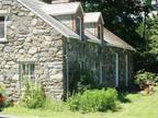 $1800 / 4br - 3000ft² - Stone Farmhouse Country Retreat