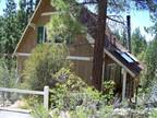 2 Bedroom 1.5 Bath Cabin with Hot Tub in Big Bear Lake!