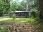 $125 / 1br - 1000ft² - Waterfront Property 1/1 Cottage