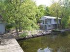 $850 / 1br - 900ft² - Cayuga Lake Waterfront Cottage (Aurora NY) (map) 1br