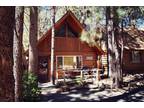 Moonridge Hideaway 2 Bdrm. 1 Bath. cabin in Big Bear Lake!