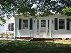 $2900 / 3br - 1000ft² - Walk to Beach and Town from this cute ranch....