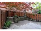 For Sale: 3027 N GREENVIEW AVE Unit #C, Chicago IL 60657