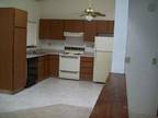 460ft² - Studio apartment available July 10th (Broadway Center)