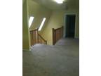 $850 / 2br - 1000ft² - Spacious second floor apartment