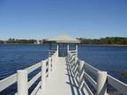 $799 / 2br - Living on the lake with private access to beach, boardwalk