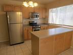 $1695 / 1br - 1000ft² - Luxurious In-law apat/Jaccuzzi Tub/ Garage Parking