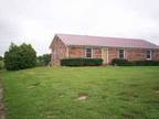 $750 / 3br - 1400ft² - 3BDRM BRICK RANCH W/BARN (HARRODSBURG) 3br bedroom